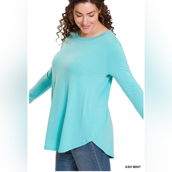 New! Plus Size Women's Ash Mint Long Sleeve Top
Sizes 1X 2X 3X - Picture 2 of 4